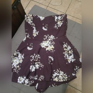 Forever 21 Strapless Romper/Plum Purple w White & Yellow Floral Print/Size Small